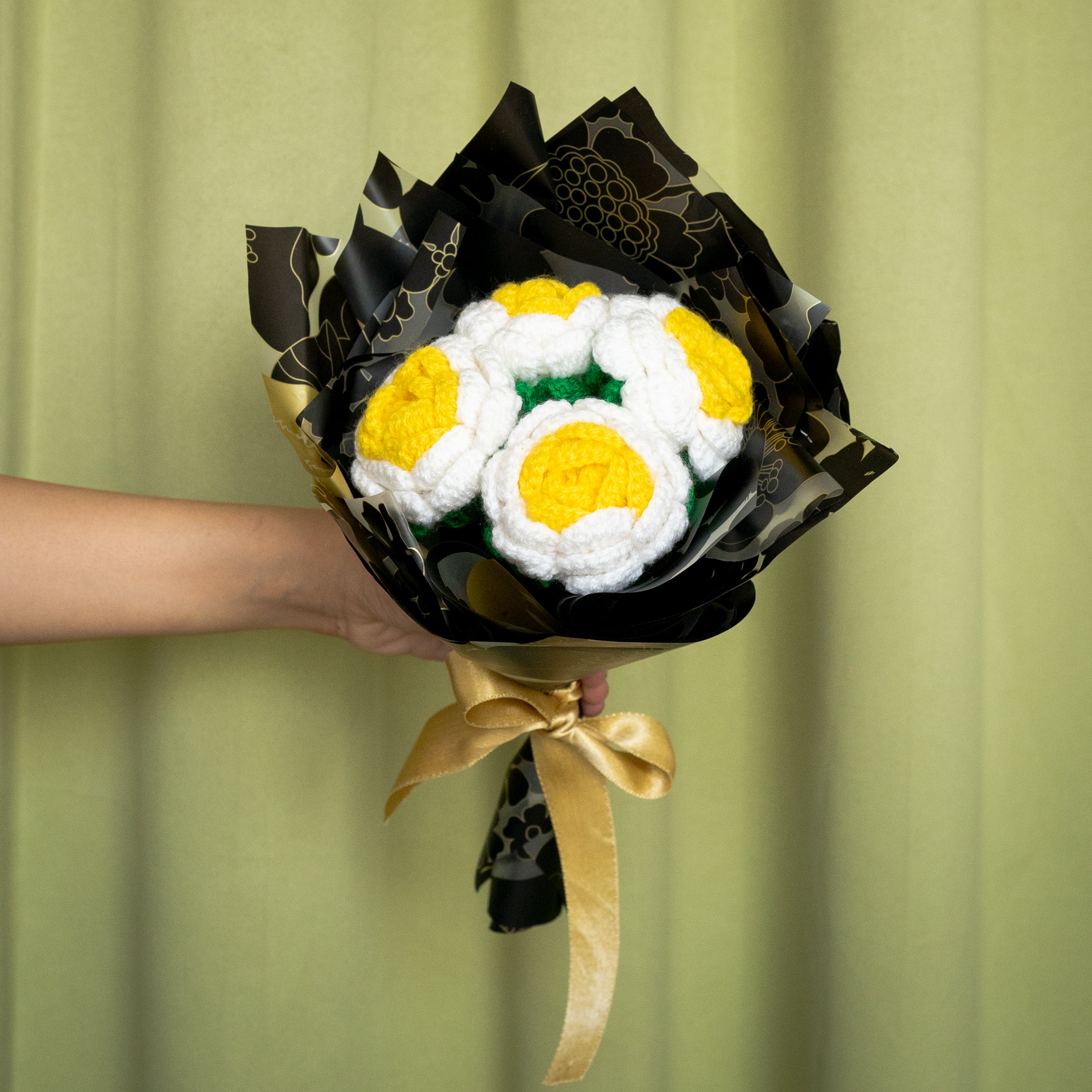 Yellow & White Crochet Rose Bouquet (4 Roses) | Handmade Forever Flower Bouquet for Premium Gifting